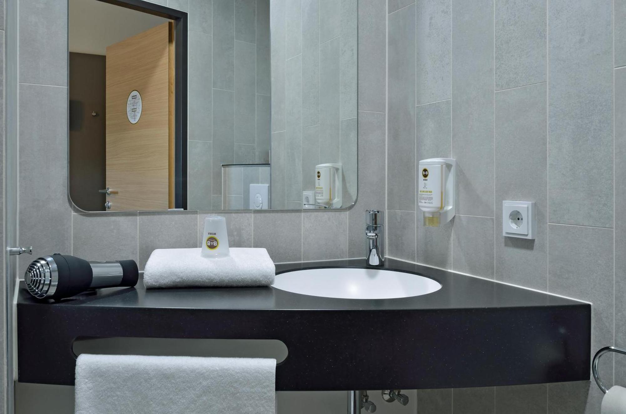 B&B Hotel Dresden City-Sued Екстериор снимка