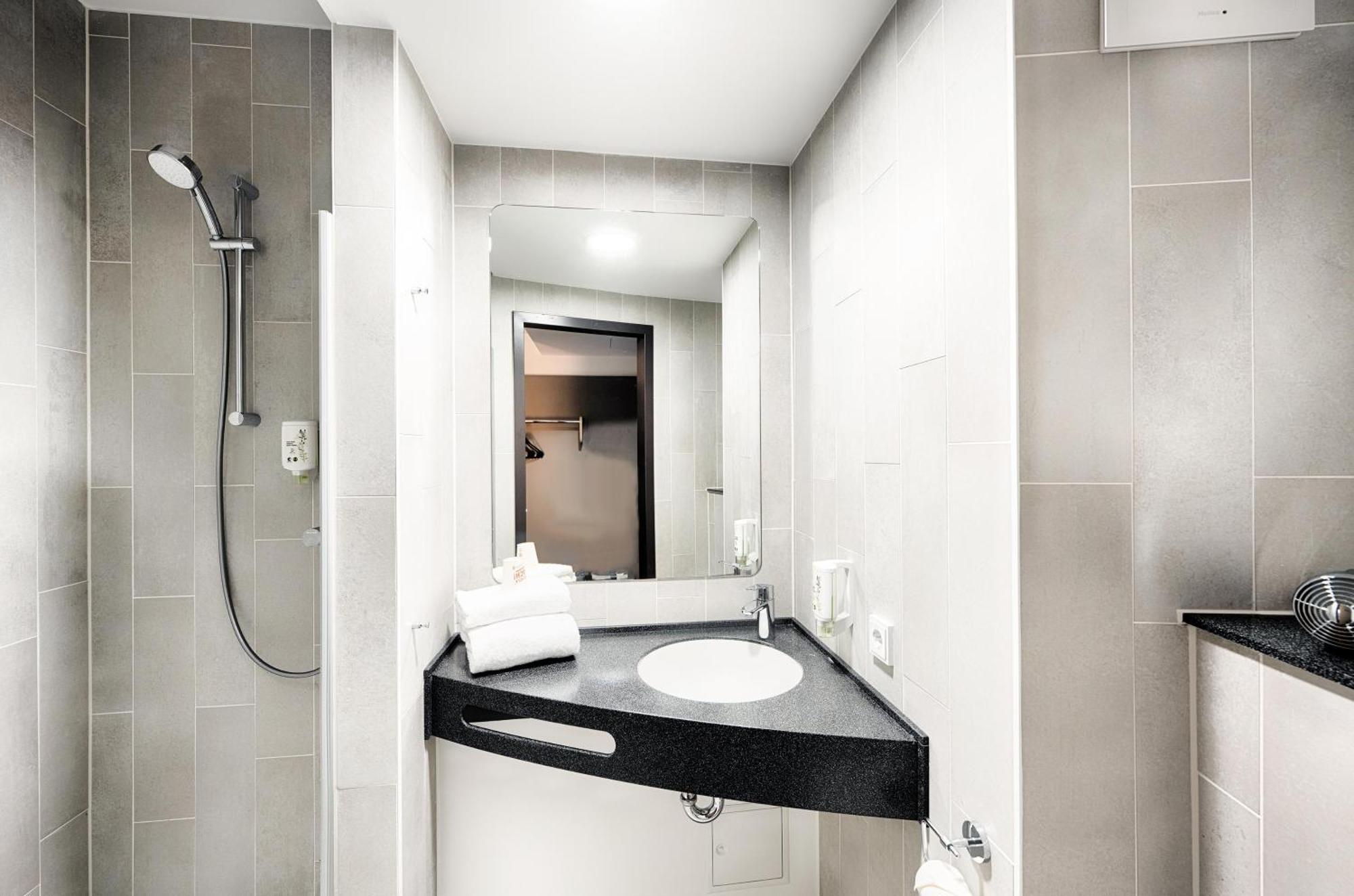 B&B Hotel Dresden City-Sued Екстериор снимка